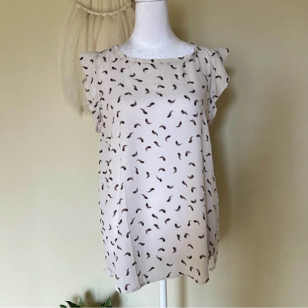 Cream White Feather Print Flowy Tank Top Sleeveless Blouse - Size Small